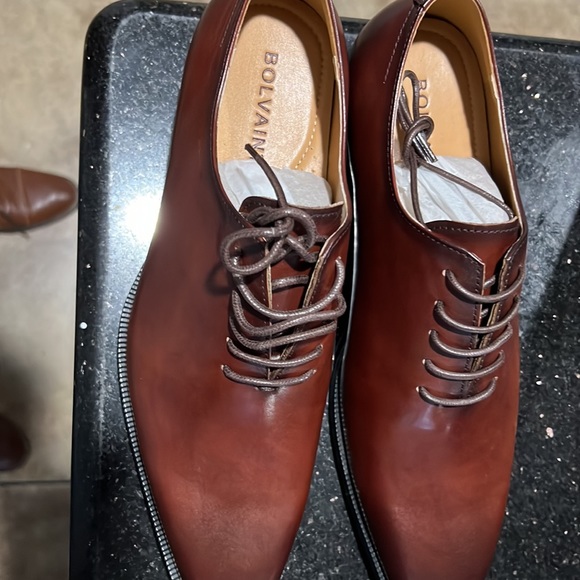 Shoes - Picture 4 of 4